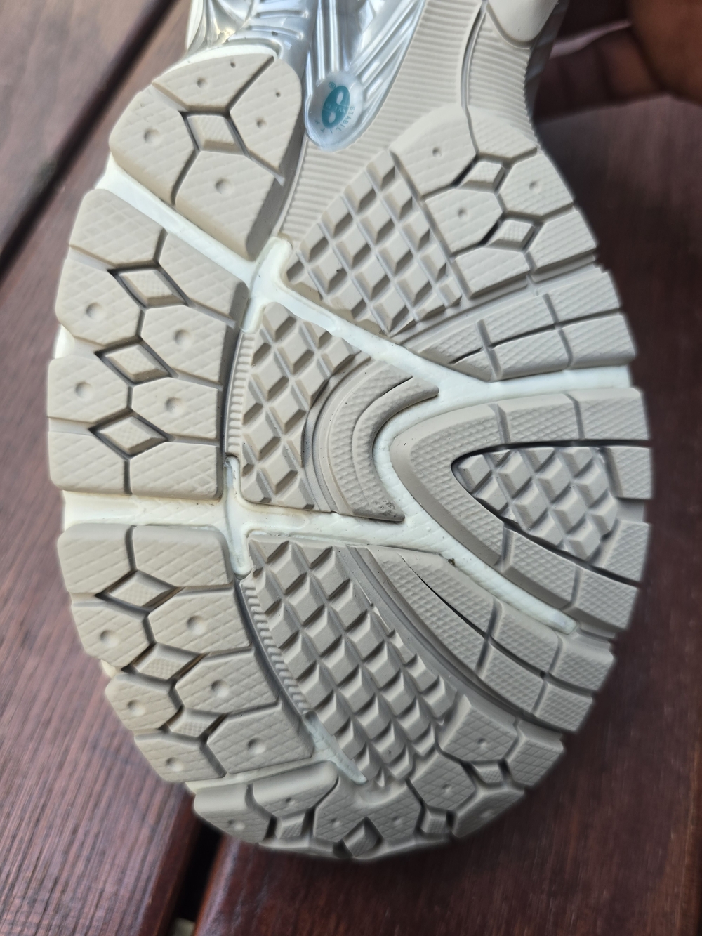NEW!!! New Balance 1906R Sneakers, Silver Metallic/Sea Salt, Retail  $155.00 - Picture 7 of 15